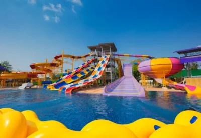 10 Waterpark Terbesar di Indonesia Untuk Liburan Keluarga